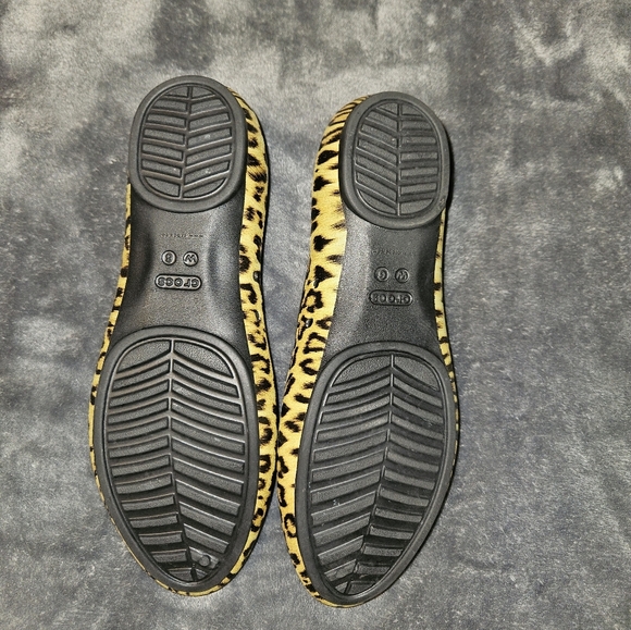 Limited Edition Croc Leopard Print Ballet Flats NWOT Size 6 - Picture 2 of 2